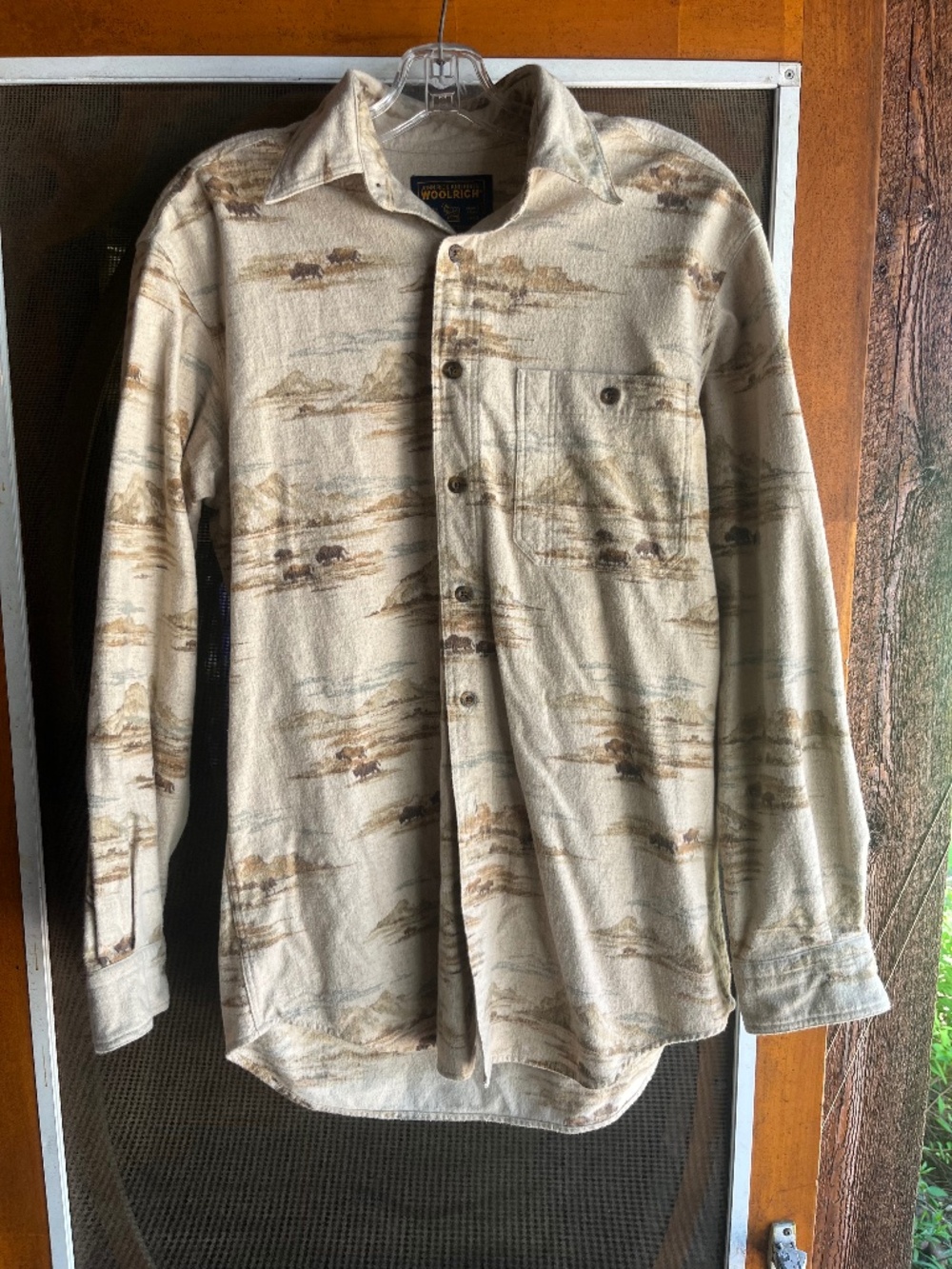 Woolrich Pattern shirt with Buffalo’s, Size M medium, 100% cotton